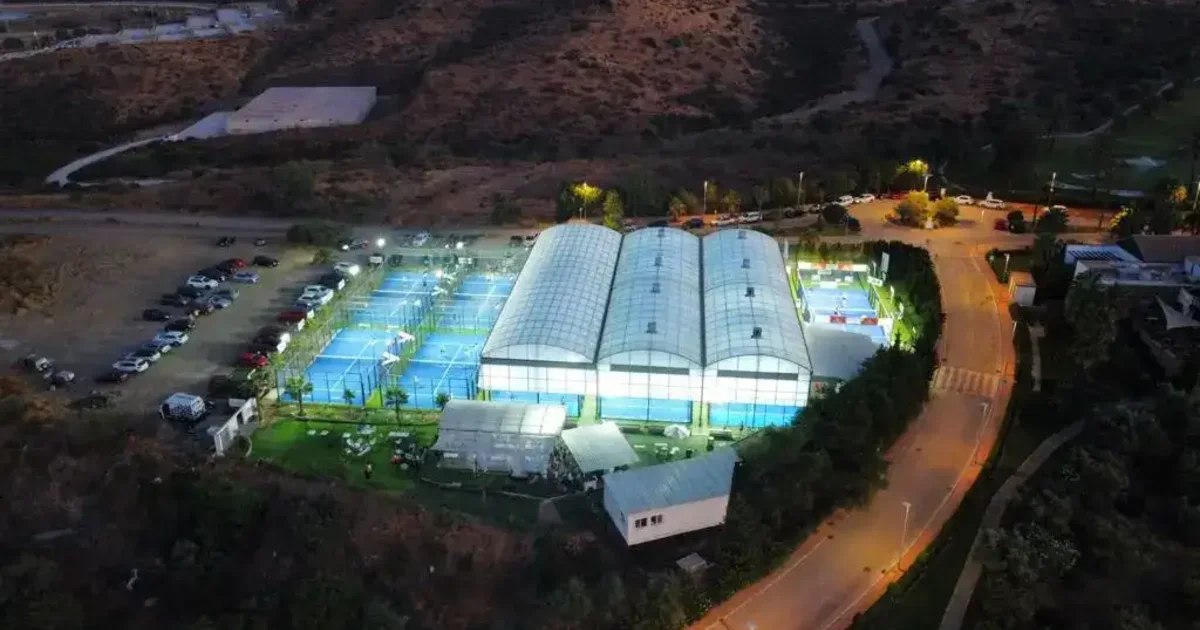 Indoor vs Outdoor Padel in Curaçao
